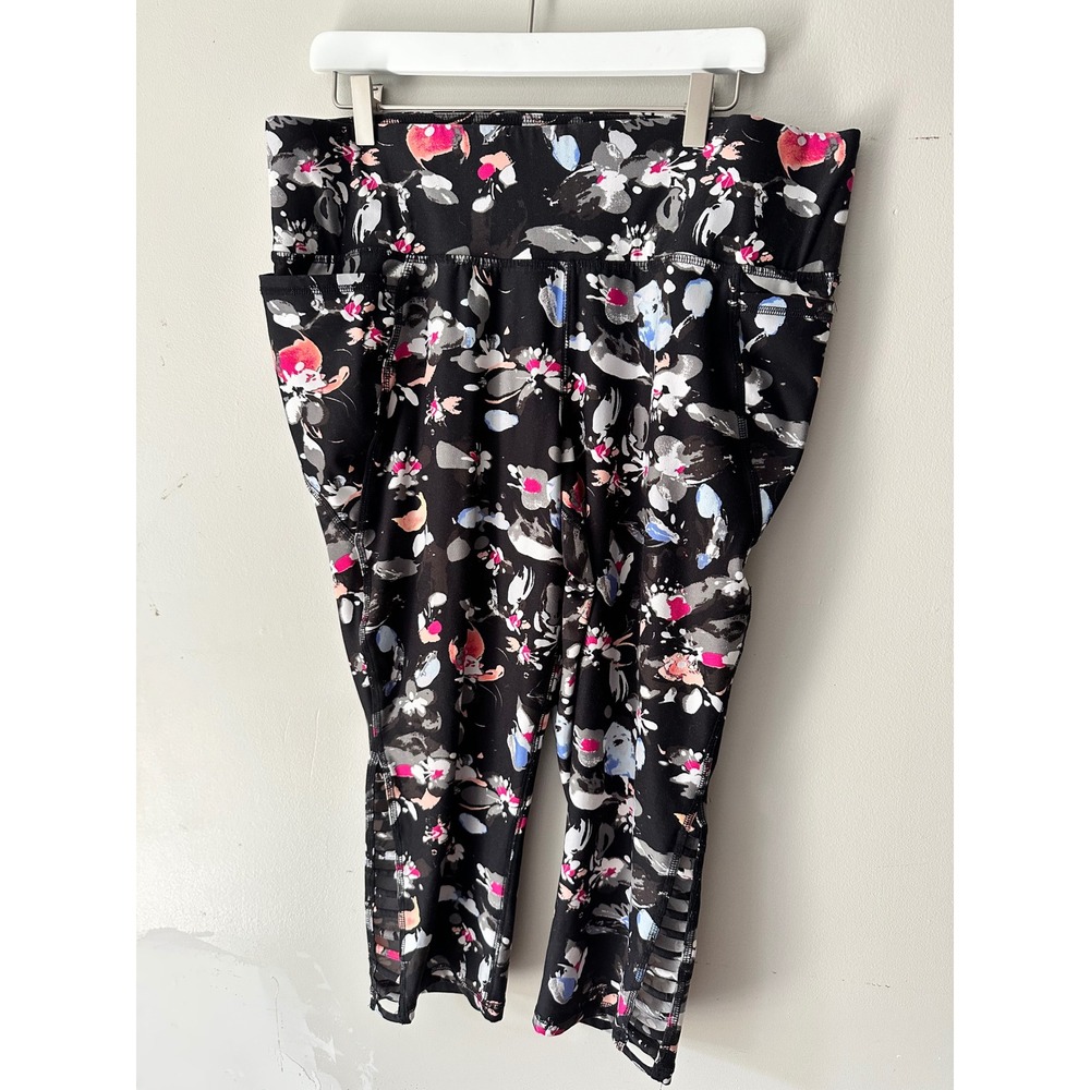 Livi Floral High Rise Crop Leggings with Pockets and Lattice Hem Black 18/20